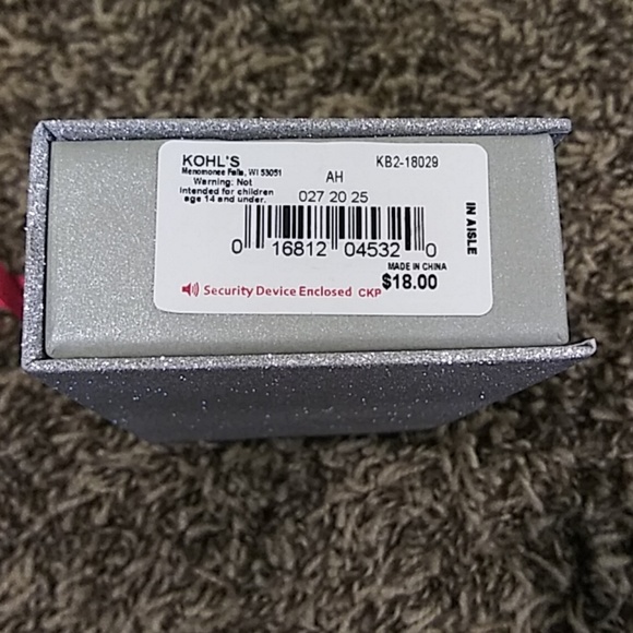 Ear Ring - Picture 2 of 2